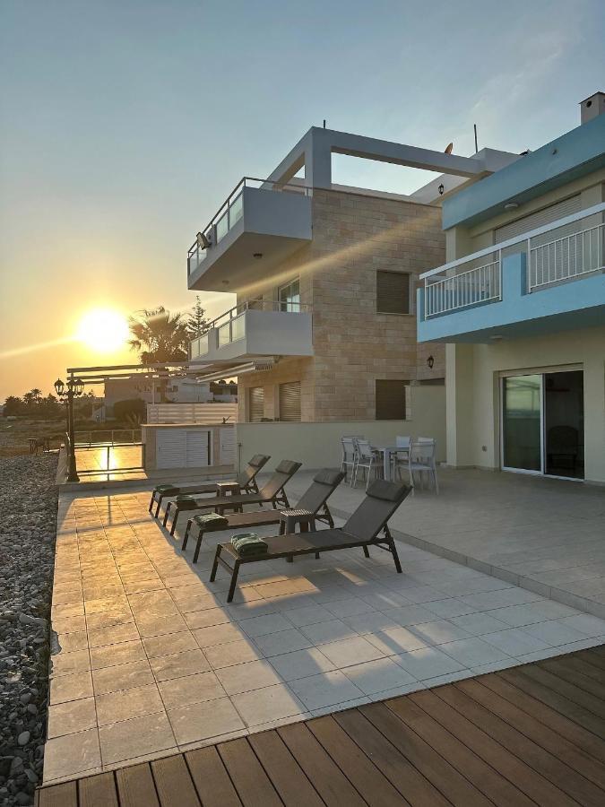 Sayers Beachfront Villa Periwolia Zewnętrze zdjęcie